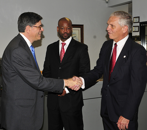 Clearinghouse CDFI Staff Meets U.S. Treasury Secretary Jacob J. Lew at PVJOBS in Los Angeles