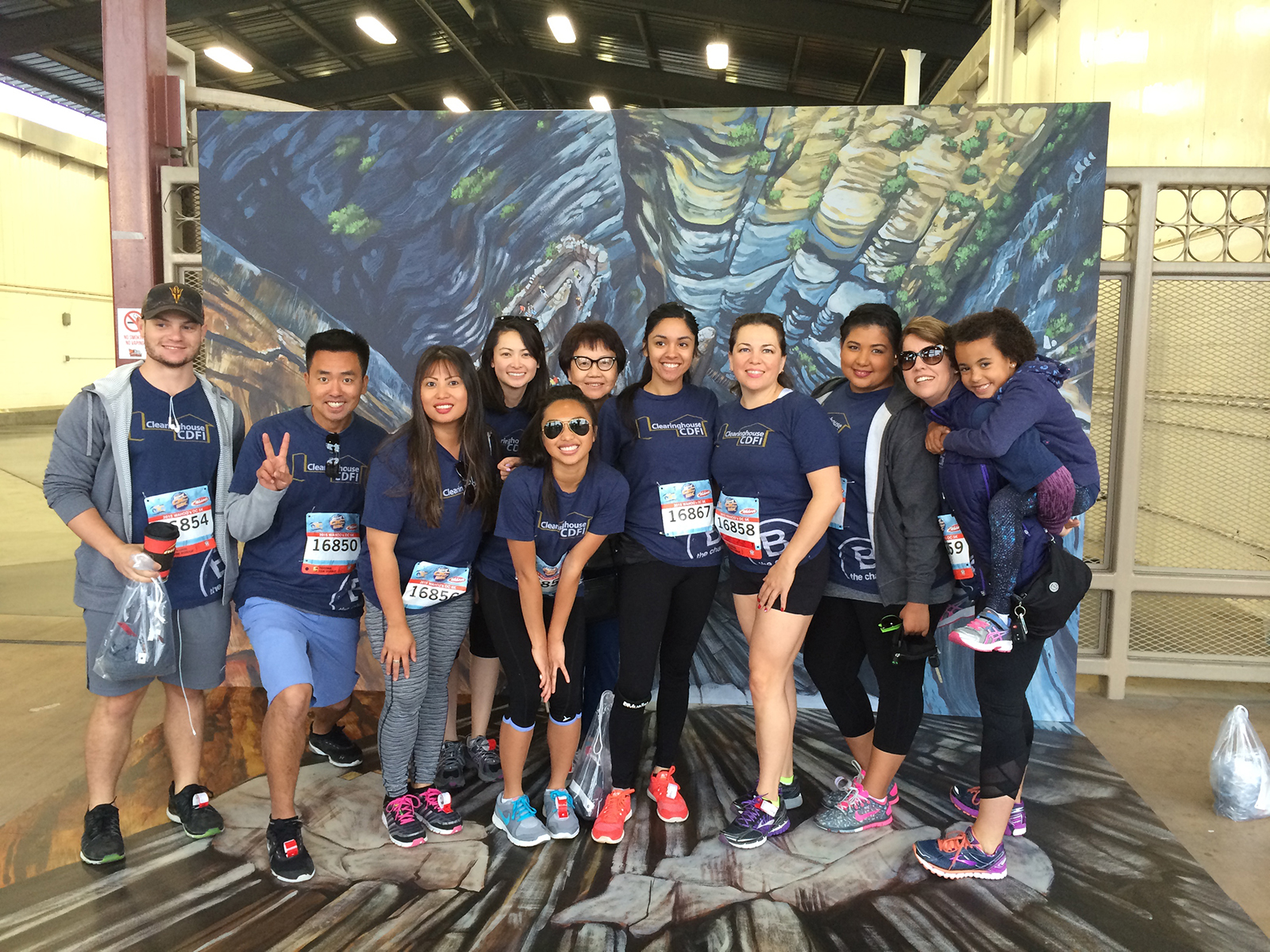2015 OC Marathon - Clearinghouse CDFI & Affordable Housing Clearinghouse Staff get ready for the 2015 OC Marathon