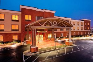 Holiday Inn Express & Suites | Bethlehem, PA image
