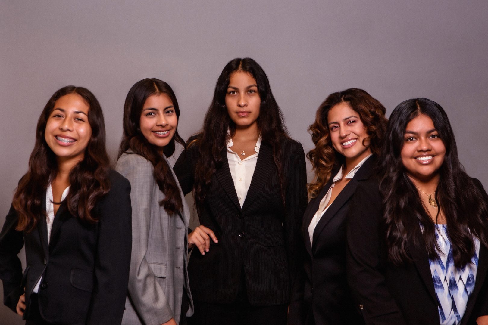 Interns, HiResCDFI_InternGrad_PeterLealPhoto-14