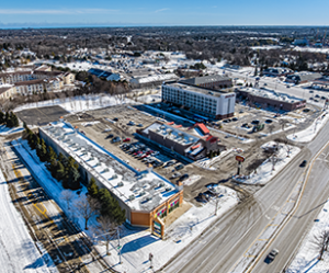 Pinewood Crossings | Gurnee, IL image