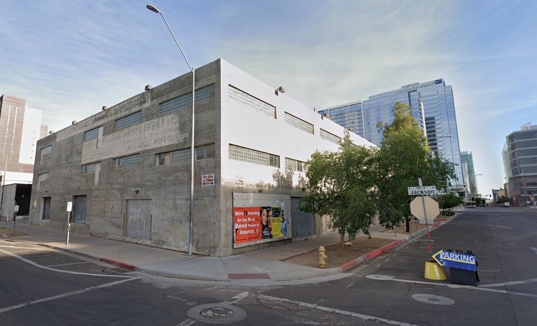 34 E Jackson Exterior